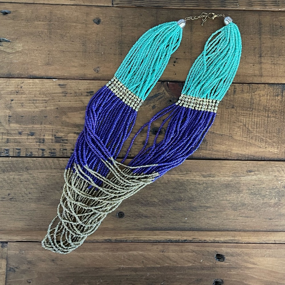 🌟FREE W $20 PURCHASE - Beaded Statement Necklace